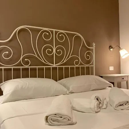 Stella Del Cilento Antonucci Rooms בית אירוח *